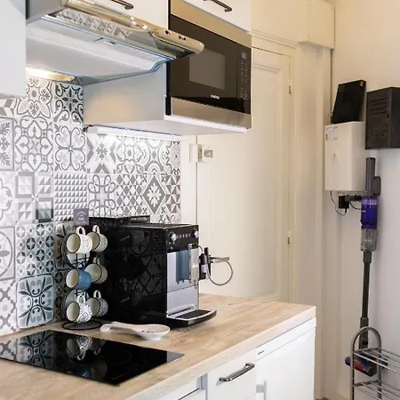 Studio De Charme Apartment